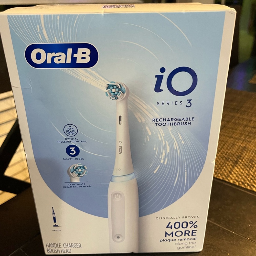 Oral-B iO Series 3 Electric Toothbrush